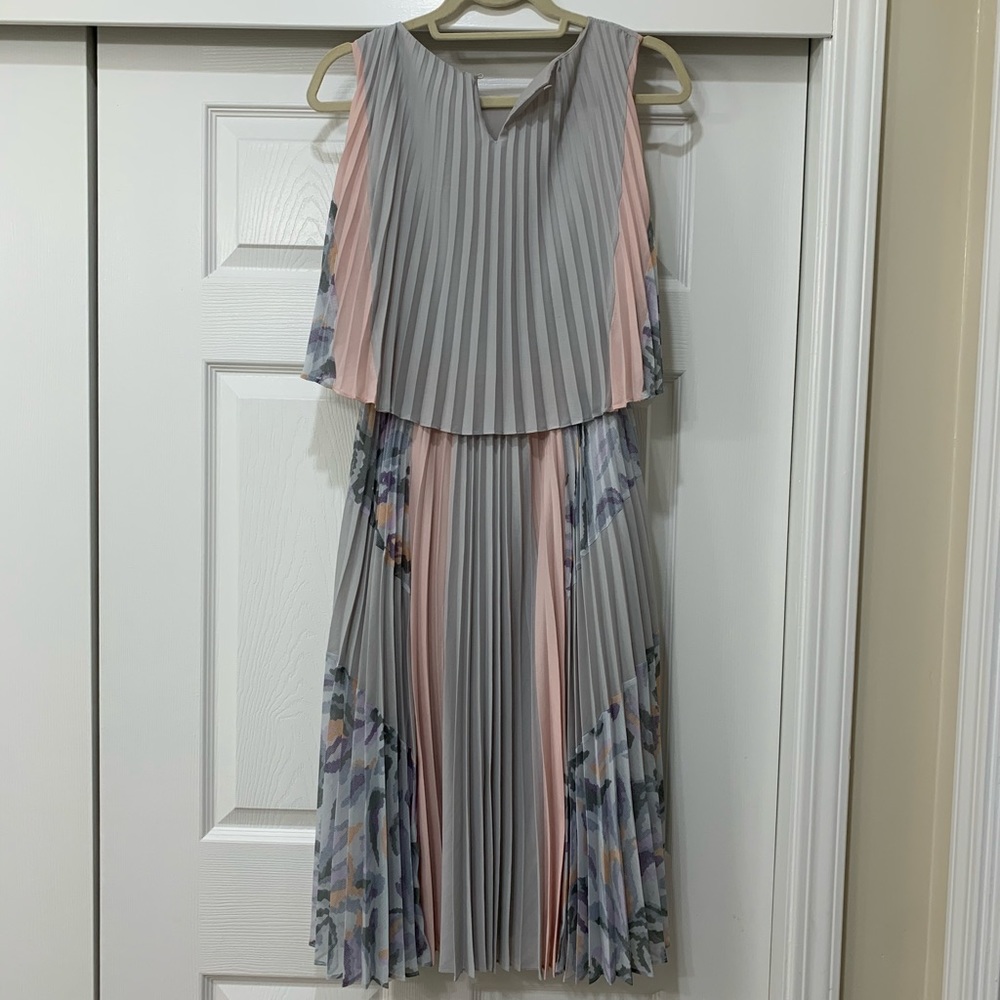 BCBG midi dress - size small